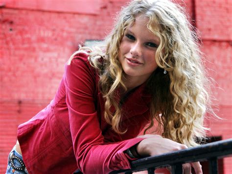 HD pictures - Young Taylor Swift | TBN