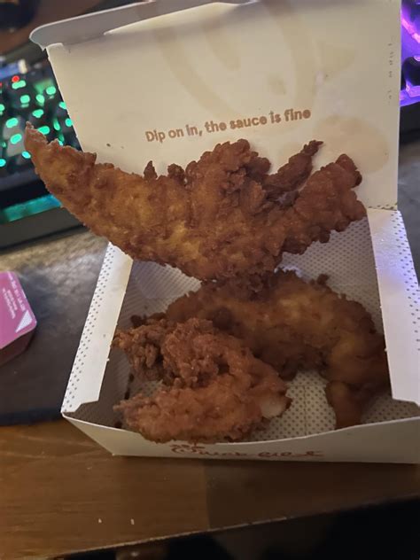 Got 3 large nuggets instead of an eight pct from chick fil a : r
