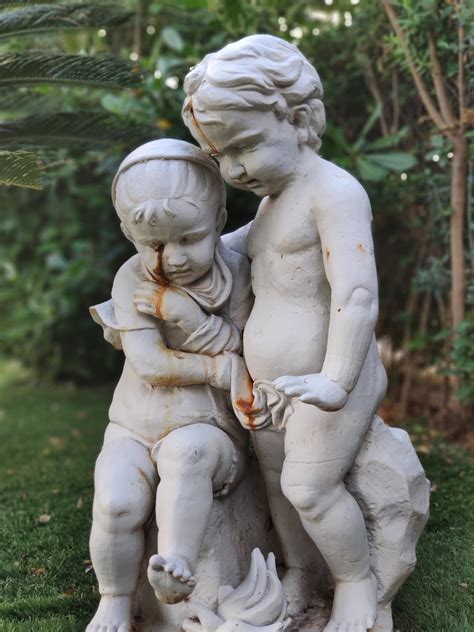 This statue's rust makes it look as if its crying : r/mildlyinteresting