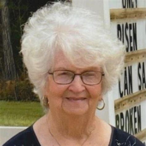 Obituary, Visitation & Funeral Information | Effie Mae Yielding