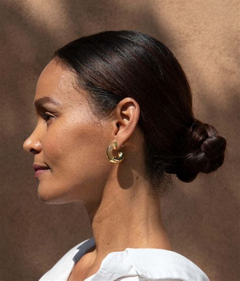Серьги Infinity Hoops In Lime купить онлайн по цене 25000 ₽ | Интернет ...