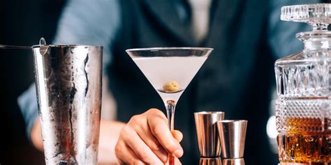 martini  classic drink   rich  intricate history sip awards
