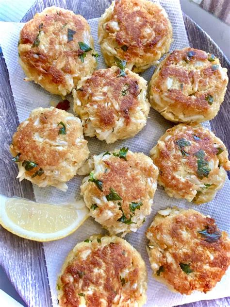 The Best Crab Cakes - Hungry Happens