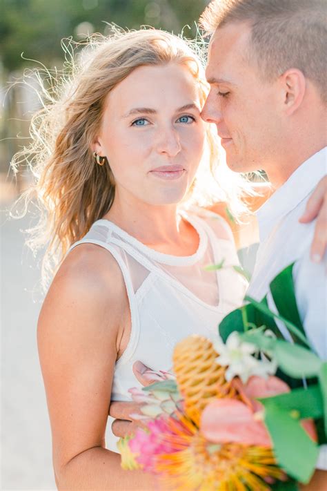 Emily + Keaton | Hawaii Destination Wedding | Oahu — Bethany Grace