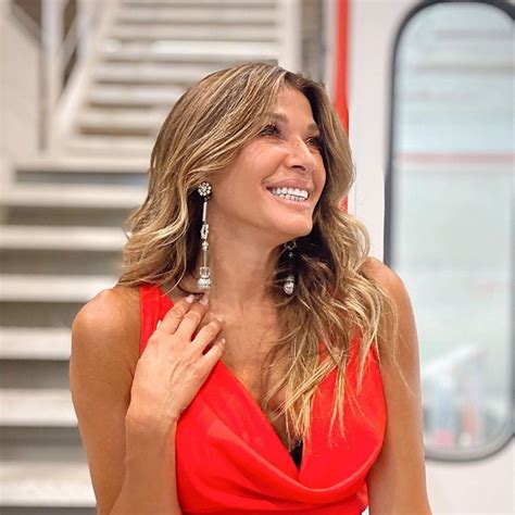 Dos gotas de agua: Catherine Fulop presentó a su bella mamá - Minuto