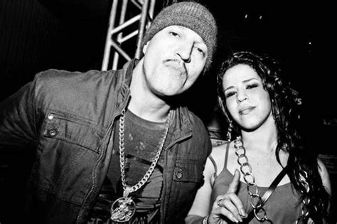 Flora Matos E Mano Brown
