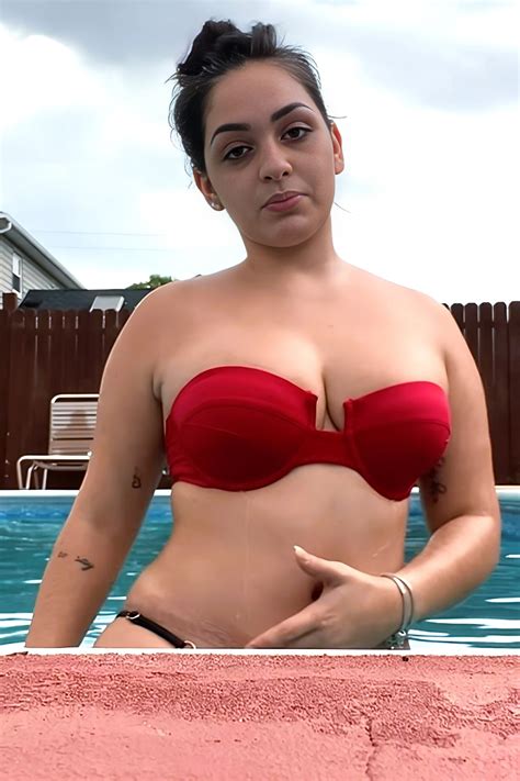 Hariel Ferrari - Hariel Ferrari added a new photo.