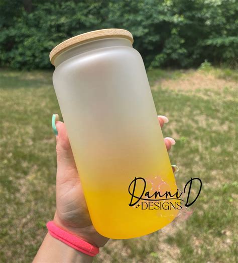 16 oz. Yellow ombré glass can – Danni D Designs