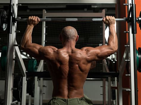 Natural Bodybuilders Say This One Gym Machine Is a True 'Game Changer