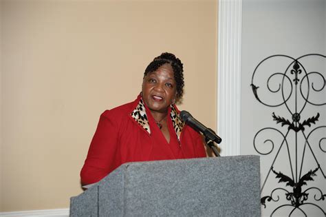 Luncheon draws capacity crowd > Marine Corps Logistics Base Albany