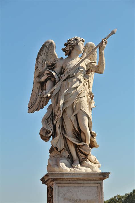 angel     pexels stock