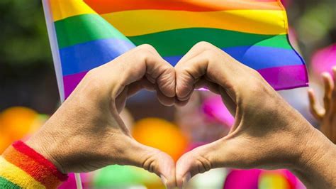Cộng đồng LGBT là gì? Những vấn đề xung quanh đồng tính và chuyển giới ...