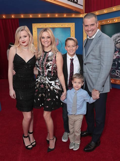 Reese Witherspoon Family Pictures | POPSUGAR Celebrity