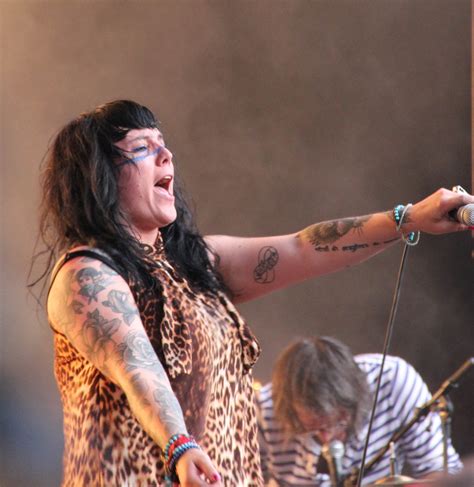 From sassy Solange la Frange to sultry Skye of Morcheeba - Images of