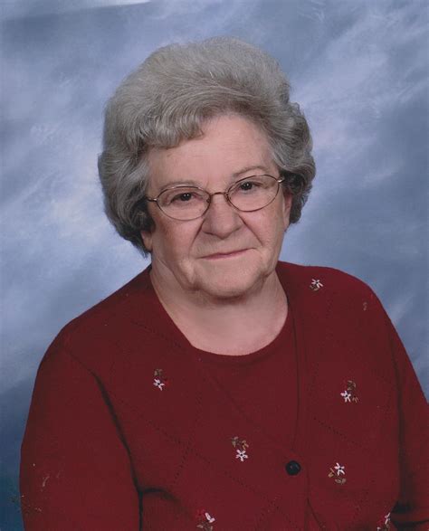 Wanita E. Farnham Obituary - Davenport, IA