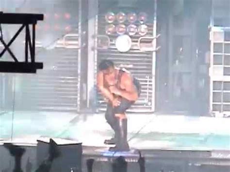 Rammstein - Rein Raus (Live France 2005) - YouTube