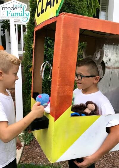 DIY The Claw Machine - Your Modern Family