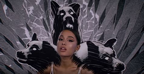 video: Ariana Grande – God is a Woman