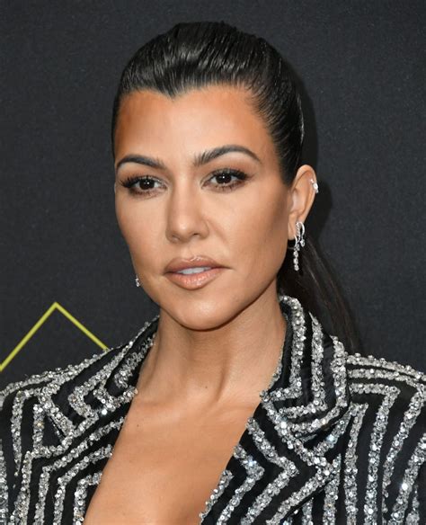 Kourtney Kardashian – 2019 People’s Choice Awards • CelebMafia