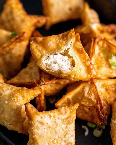 Crab Rangoon Recipe (crab + cream cheese wontons) - The Chunky Chef