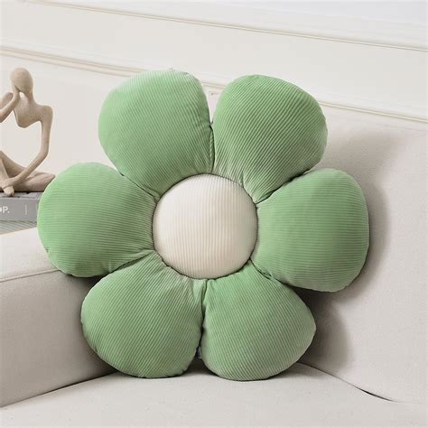 flower decorative pillow 2