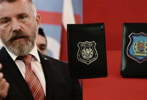 Crna Gora / Otkrivene lažne policijske iskaznice, pobjegao ruski konzul ...