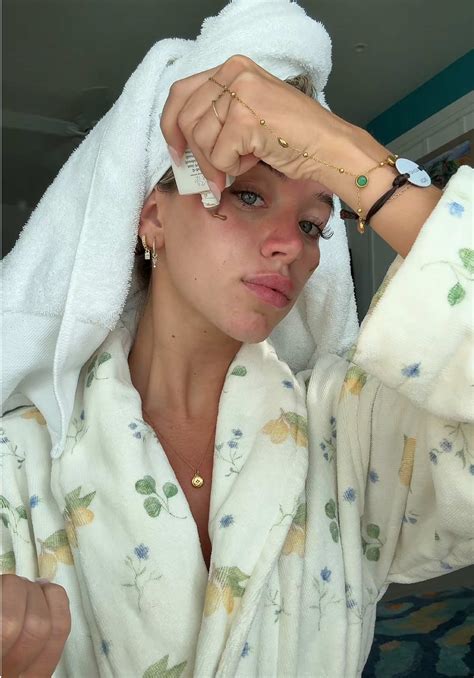 Zoeyaune (@itszoeyaune)’s video of makeup | TikTok