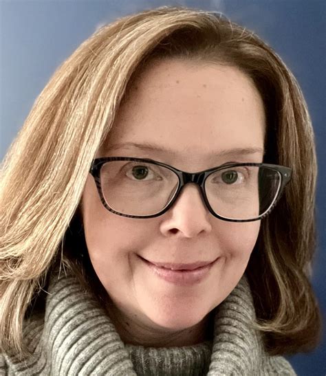 About the Author – Becoming a Confident Reader