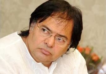 noticias  efemerides musicales  del cine muere el actor indio farooq