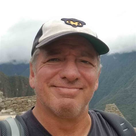 Thomas Corr – Medium