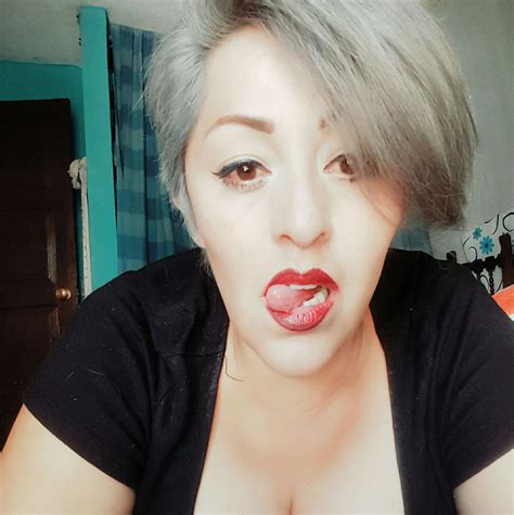 Curvy es perfecta added a new photo. - Curvy es perfecta