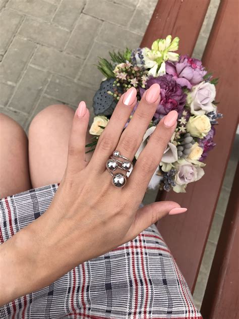 Маникюр миндаль | Nails, Engagement rings, Engagement
