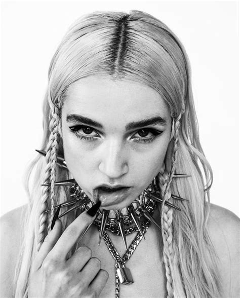 Poppy 🖤 | Poppy singer, Poppies, That poppy