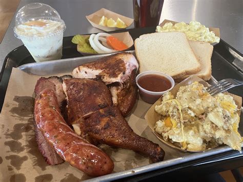 Schulze's Pit Room brings delicious barbecue to Seguin