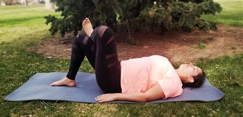 beginner yoga poses    pain yoga   studio
