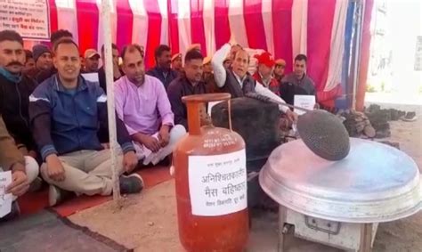 राजस्थान में जेल प्रहरियों का मैस बहिष्कार दूसरे दिन भी जारी, जयपुर में ...