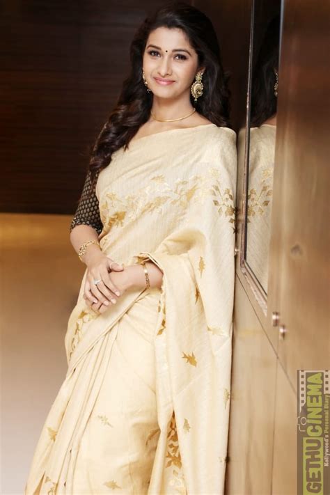 priya bhavani shankar saree traditional  hd gethu cinema