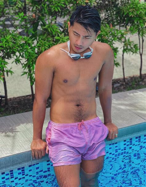 Spotted - Spotted Hot Men🩷🩷🩷 | Facebook