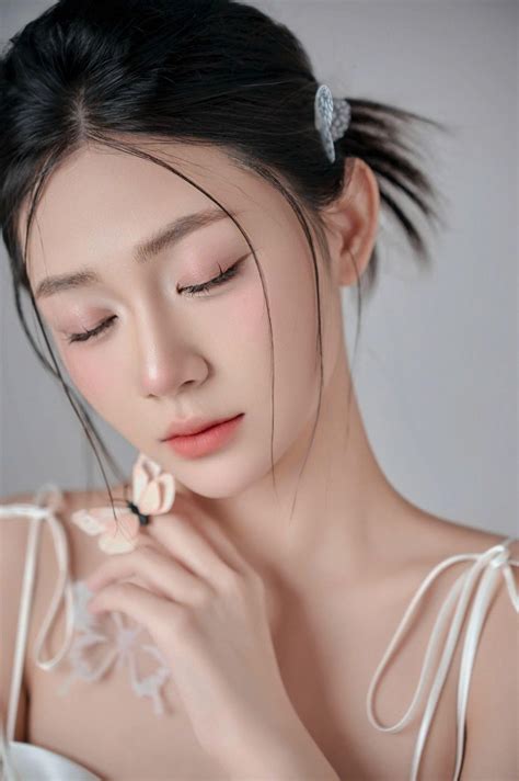 ly  idol tiktok  tran ha linh chon tiktok de xay dung hinh anh