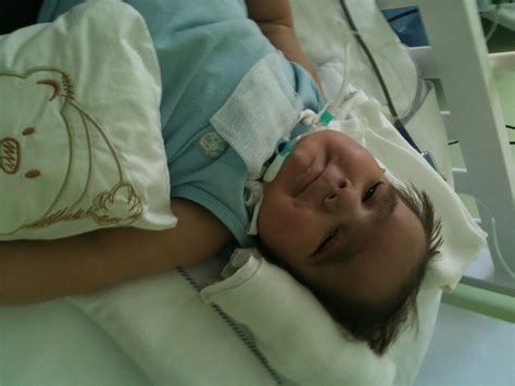 Mateus-portador de Síndrome de Patau: 1 ano e 6 meses...