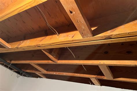 Blocking between joists : r/DIY