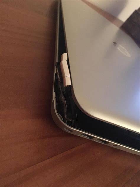 Laptop won’t close after dropping it : r/computer_help