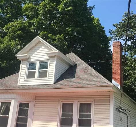 vinyl  fiber cement choosing   siding  home