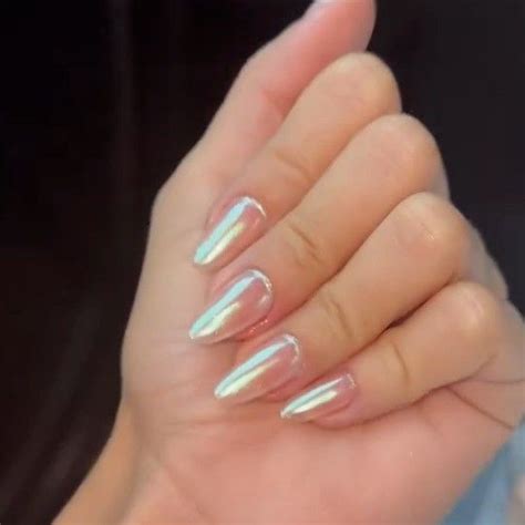Unha Cromada Furta Cor - Unhas cromo | Unha olograficas, Unha em gel po cromado, Unhas bonitas