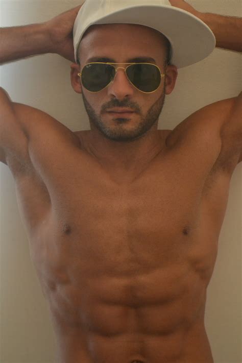 HotMan - Male Models Photo (32989866) - Fanpop