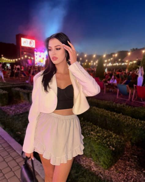 𝓥𝓲𝓴𝓪, 𝓽𝓪 𝓼𝓪𝓶𝓪𝔂𝓪 𝓜𝓾𝓻𝓴𝓪 (@v_murkaaaaa) • Instagram photos and videos