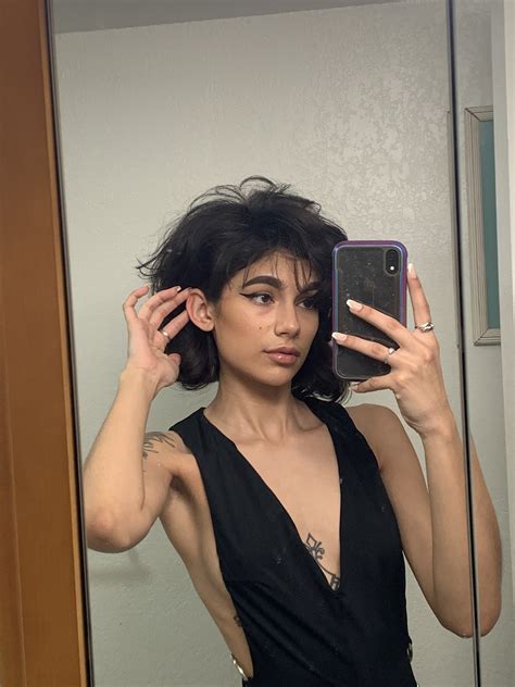 TW Pornstars - 2 pic. Bush Queen. Twitter. i’m obsessed. 5:07 AM - 10