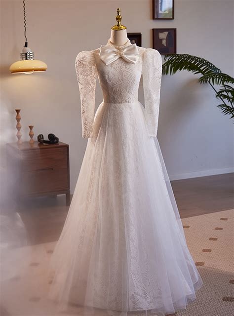 Low Price Guarantee White Mermaid Lace Long Sleeve High Neck Wedding Dress
