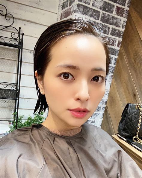 Ayame Misaki/水崎綾女 on Twitter: "失恋したので(ベタ) バッサリ切りました！！！笑笑 次の役はこんな感じで行こうか