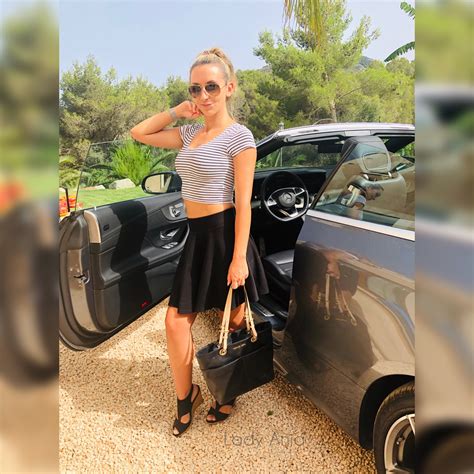 TW Pornstars - Herrin Lady Anja. Twitter. Passend zum BlackFriday habe